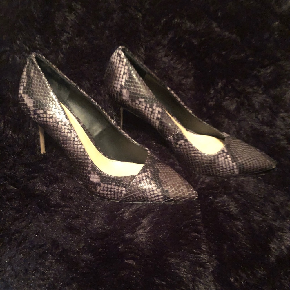 Snakeskin heels💗
